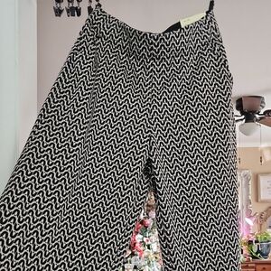 Max Studio Black and Cream Printed Wide-Leg Trousers